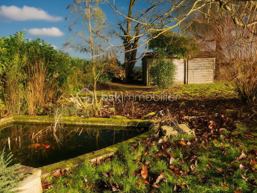 Maison à VILLEDIEU-LES-POELES