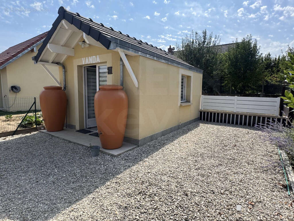 BLÉNEAU (89220) - Maison 4 pièces 87 m2 - 1803 m2 de terrain - photo 14