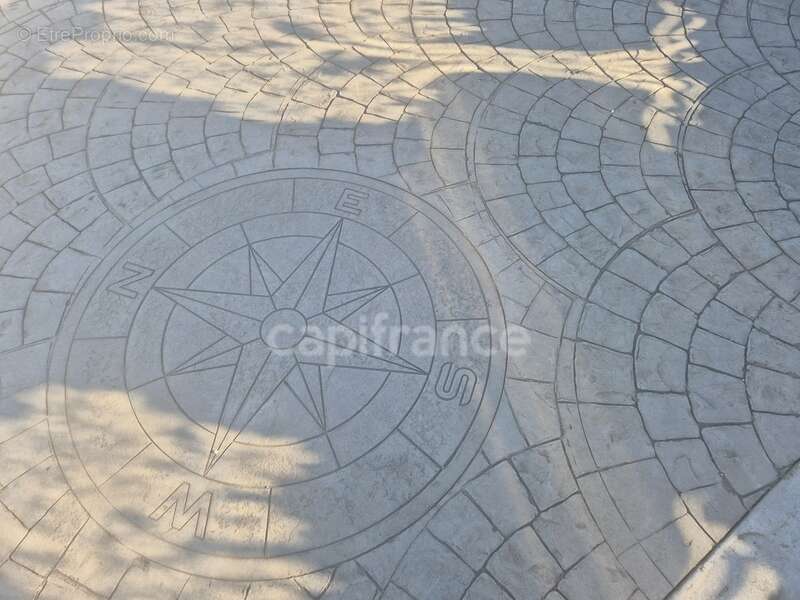 Maison à SAINT-CHRISTOL-LES-ALES