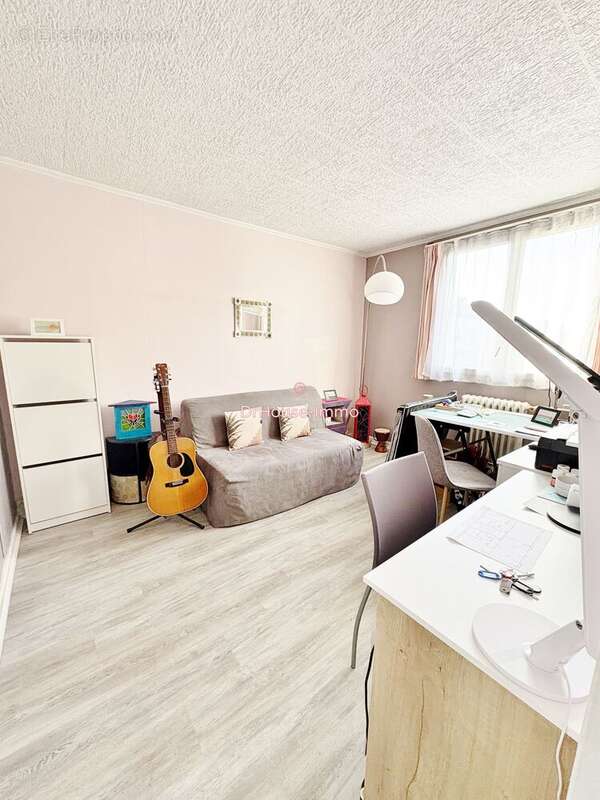 Appartement à LE PERREUX-SUR-MARNE