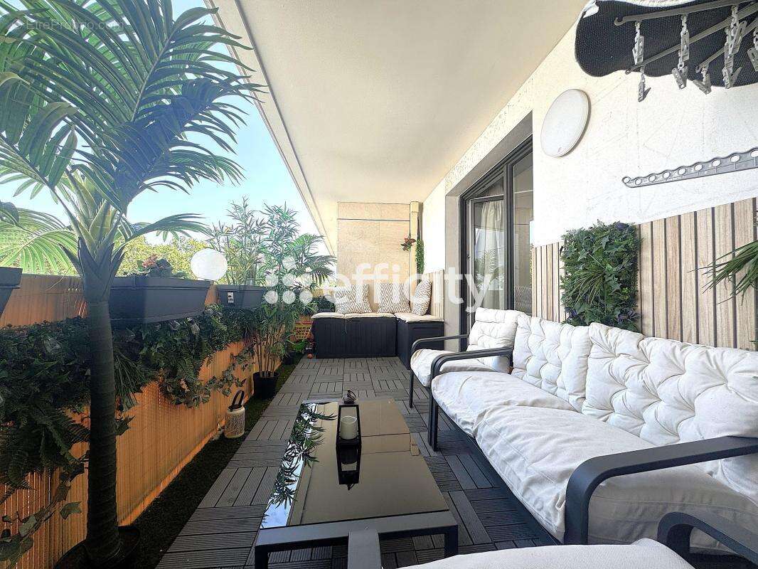 Appartement à COLOMBES