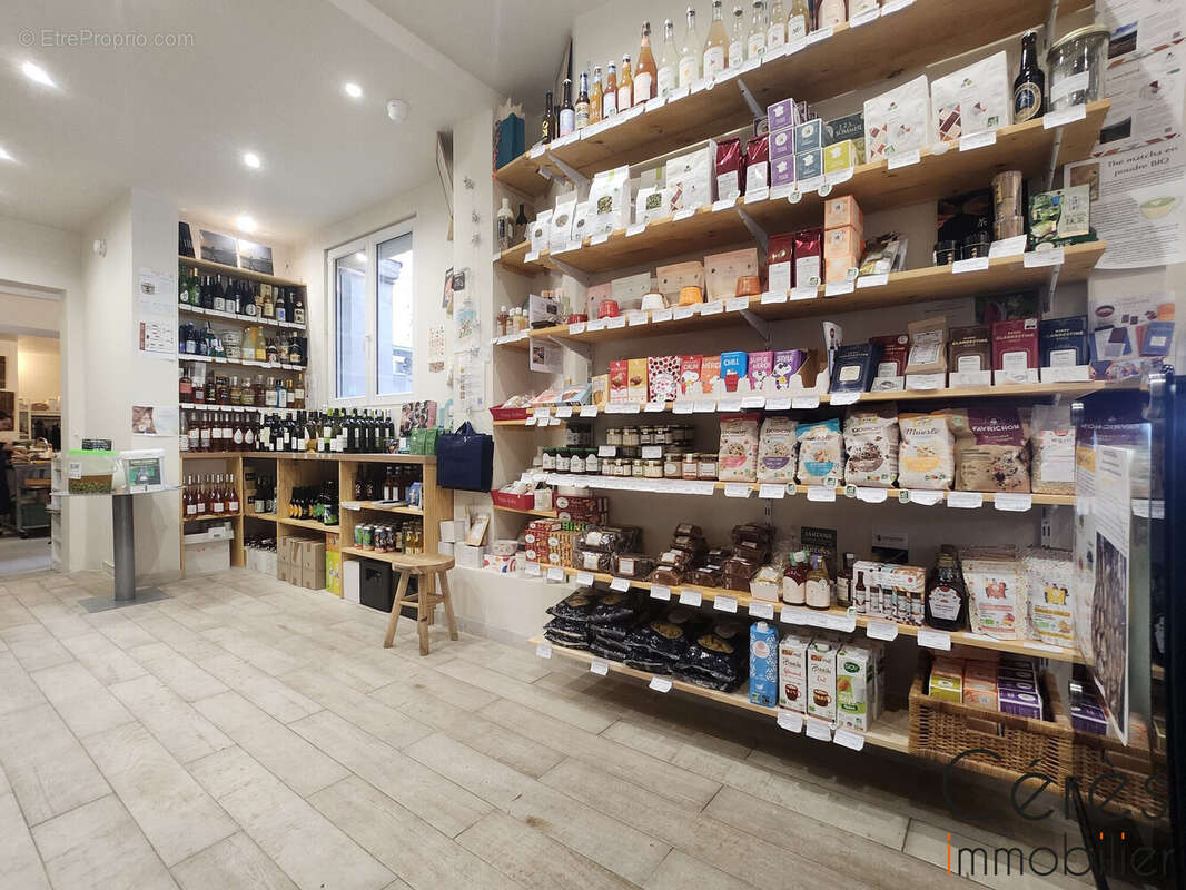 Commerce à ROMAINVILLE