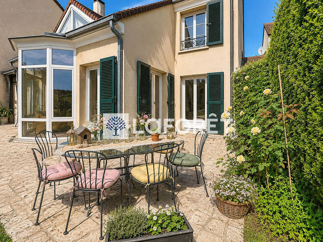 Maison à FEUCHEROLLES