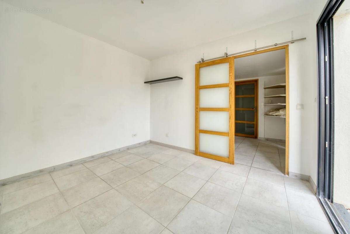 Maison à TONNAY-CHARENTE