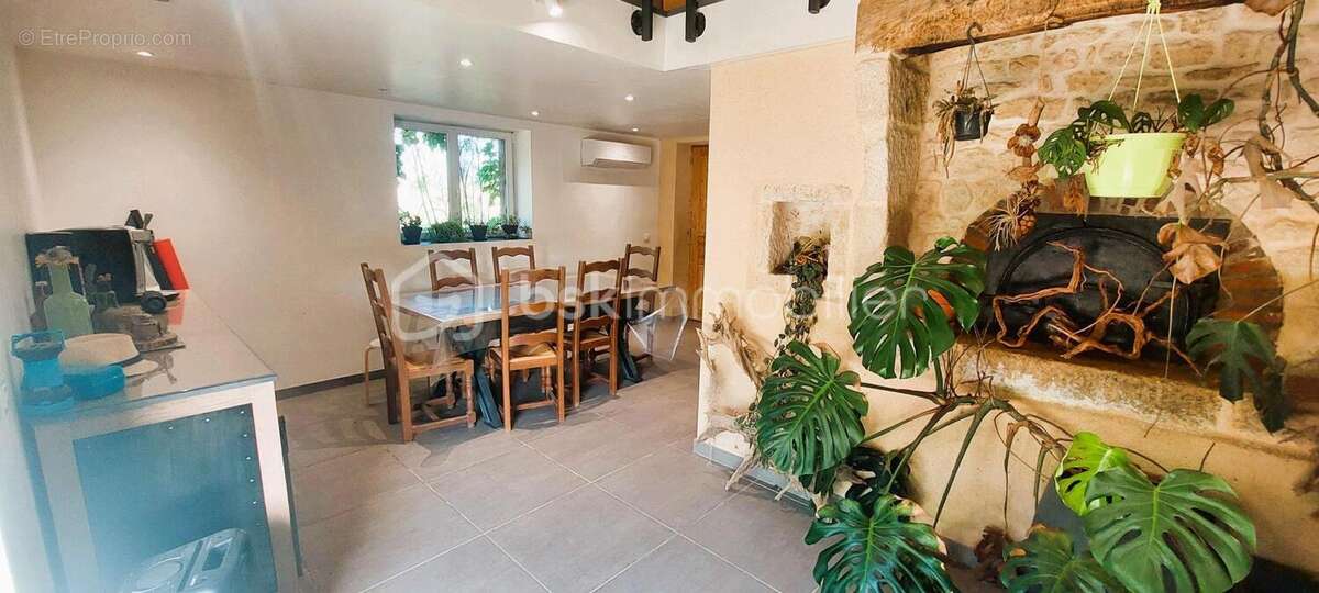 Maison à COULONGES-SUR-L&#039;AUTIZE