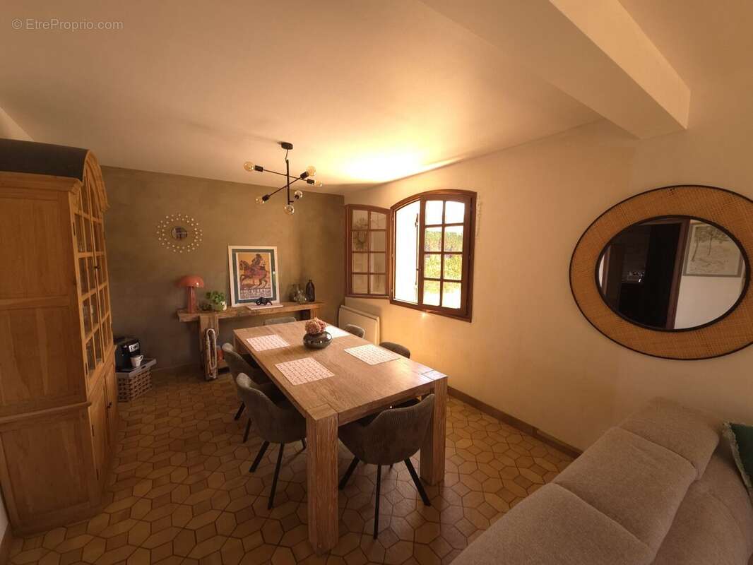 Maison 188 m² à Le Fleix  - photo 3