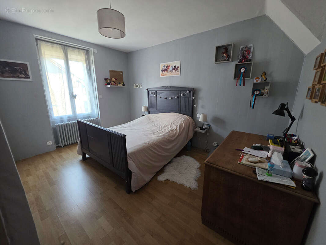 Maison à SAINT-PIERRE-DE-MAILLE