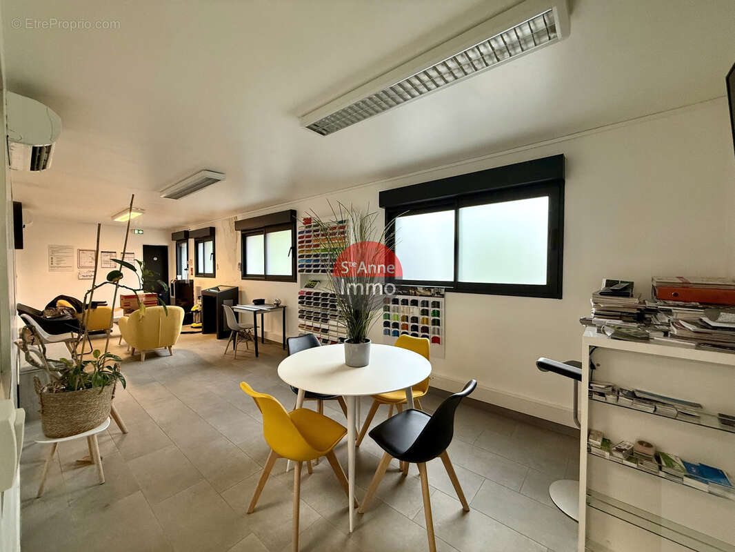 Cambronne-lès-ribecourt - 1 131m2 - entrepot - local professionnel - bureaux - photo 19