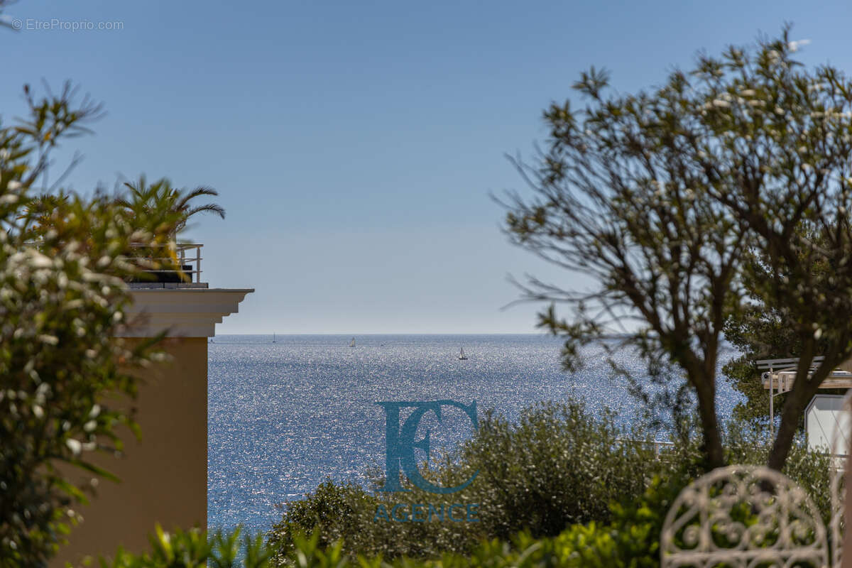 Appartement à SANARY-SUR-MER