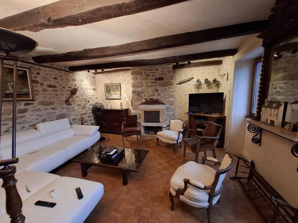 Maison à CORREZE