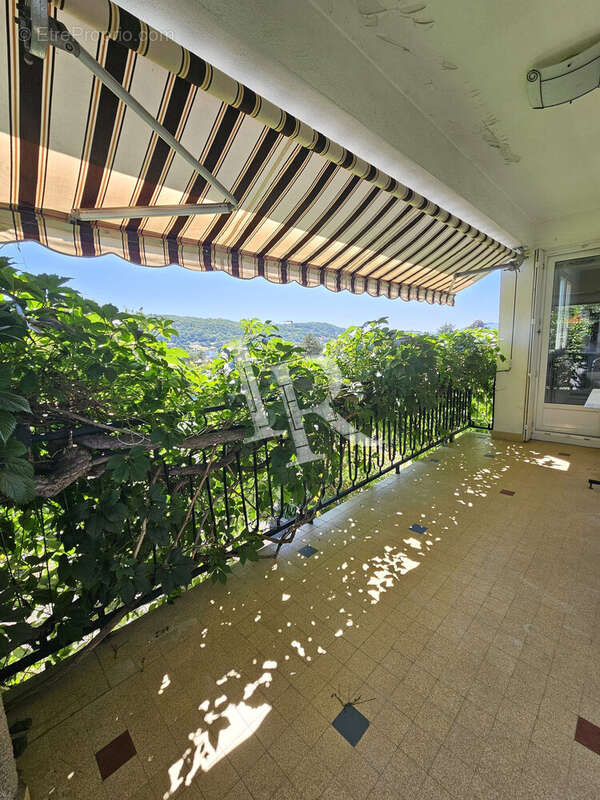 Maison à BRIVES-CHARENSAC