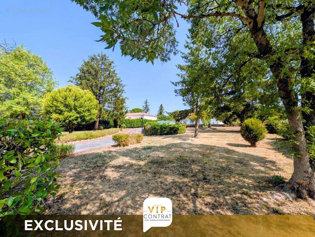 Maison Boutiers Saint Trojan 5 pièce(s) 152 m2 Exclusivité VIP - photo 2