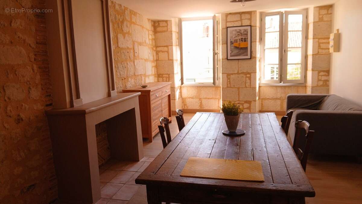 Maison 133 m² à Aubeterre-Sur-Dronne  - photo 3