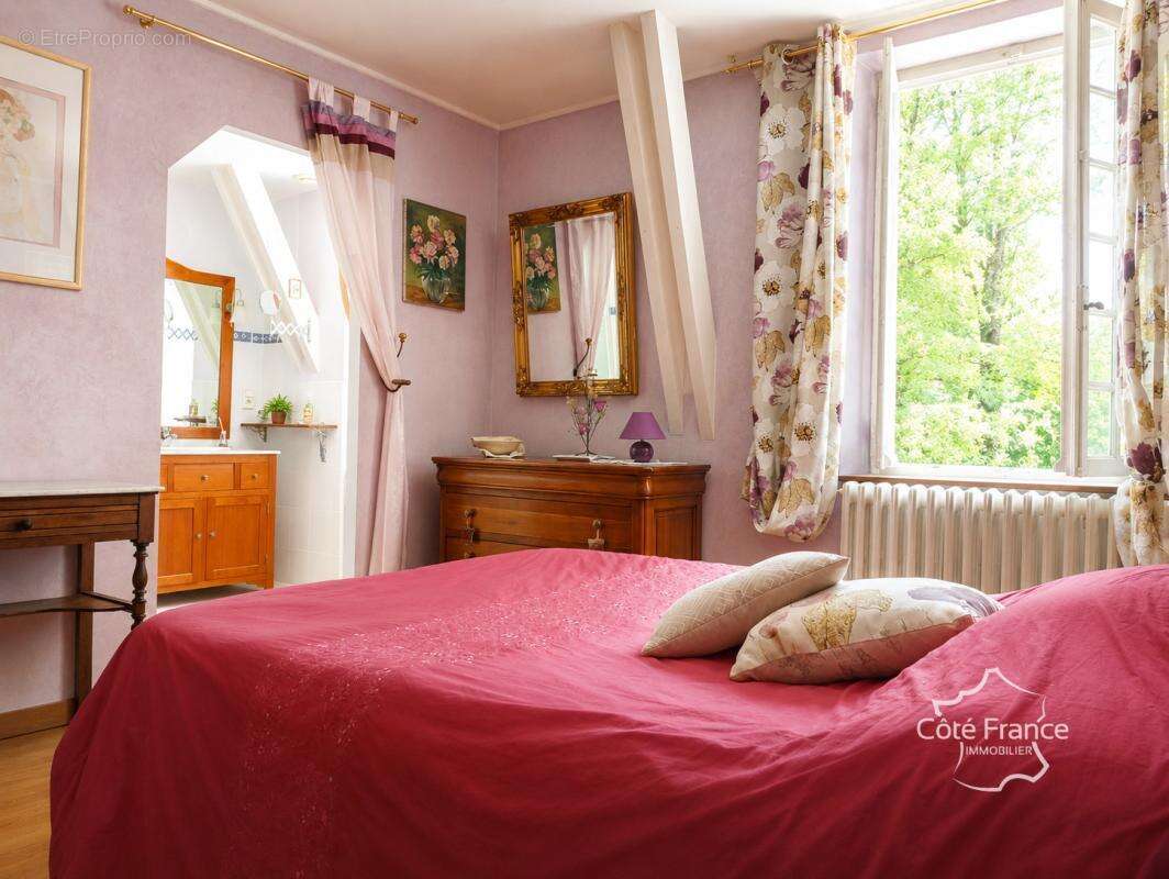 Propriété de charme 340m2 avec piscine, jacuzzi, ruisseau, 2 - photo 21