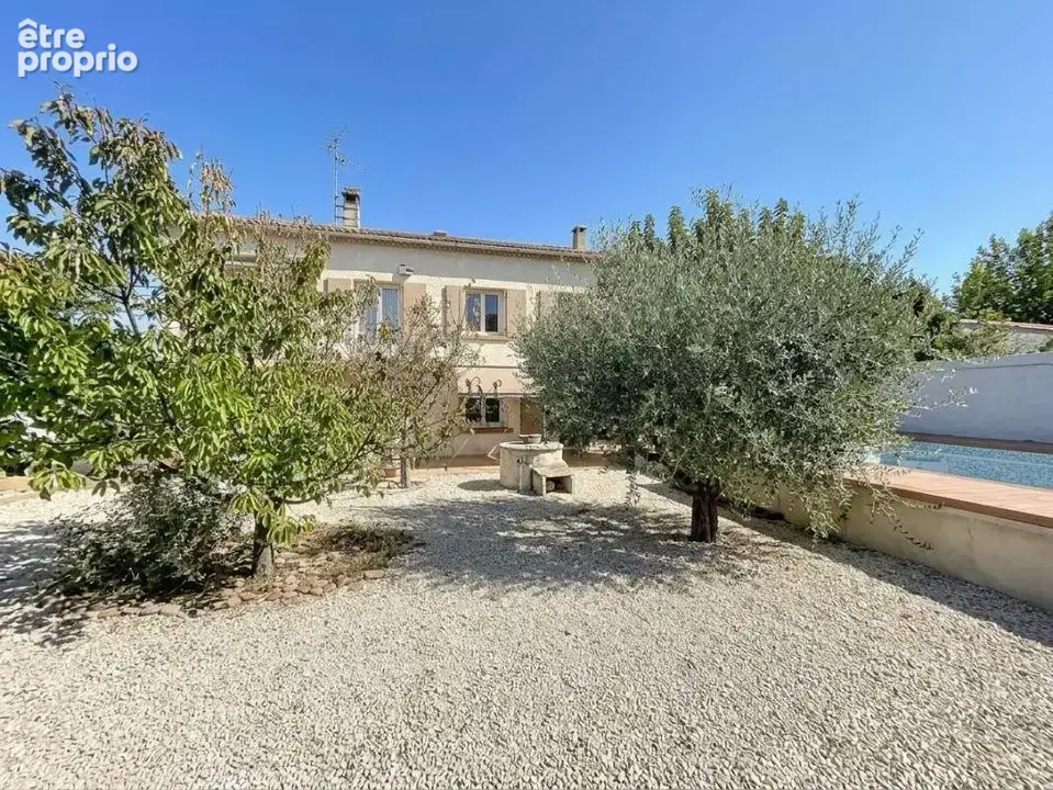 Maison 7 pièces 151 m² à vendre à Morieres-Les-Avignon (84310) - photo 2