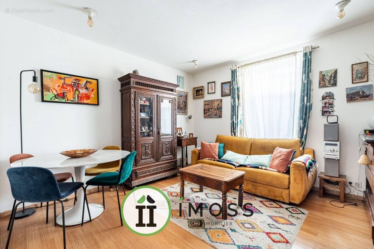 Appartement à PARIS-18E