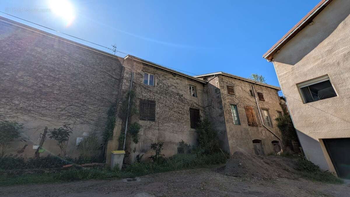 Maison 132 m² à Saint-Paul-En-Jarez  - photo 5