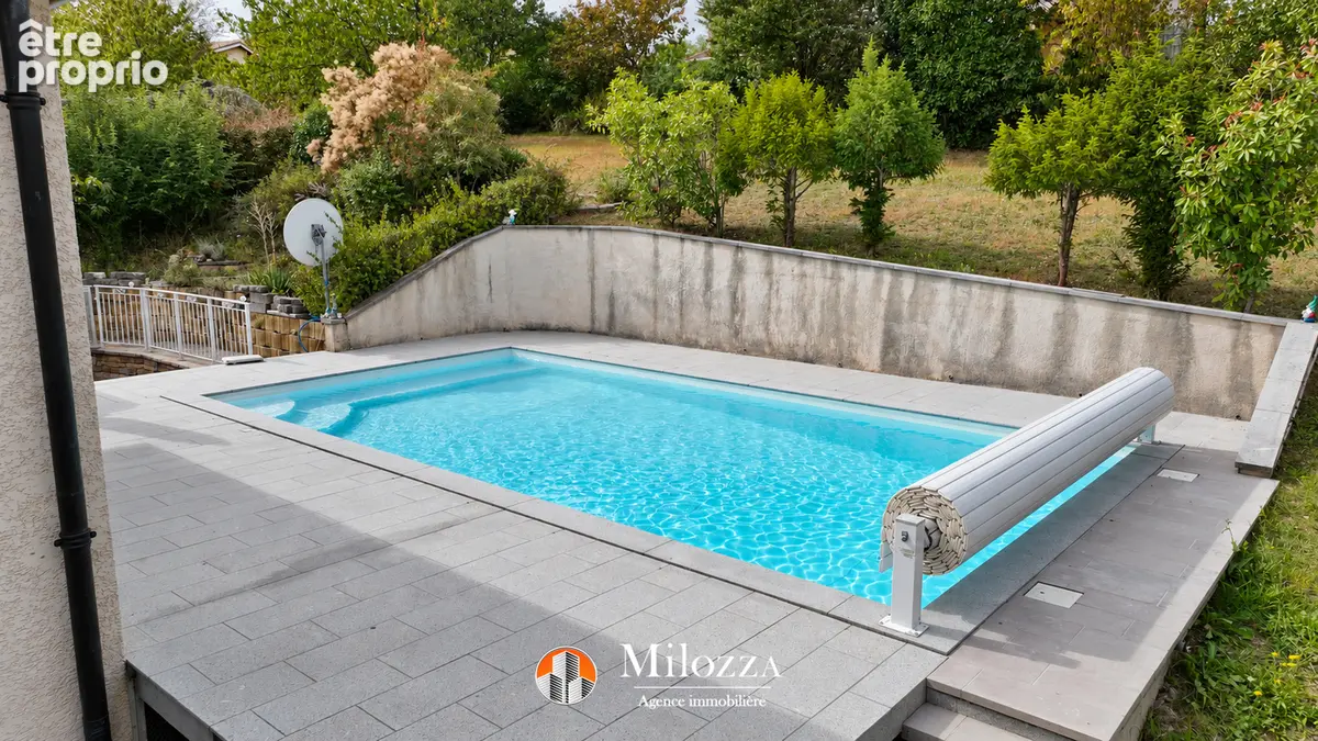 Maison 5 pièces avec piscine et double garage - L'Isle-d'Abeau, Trois Vallons - photo 2