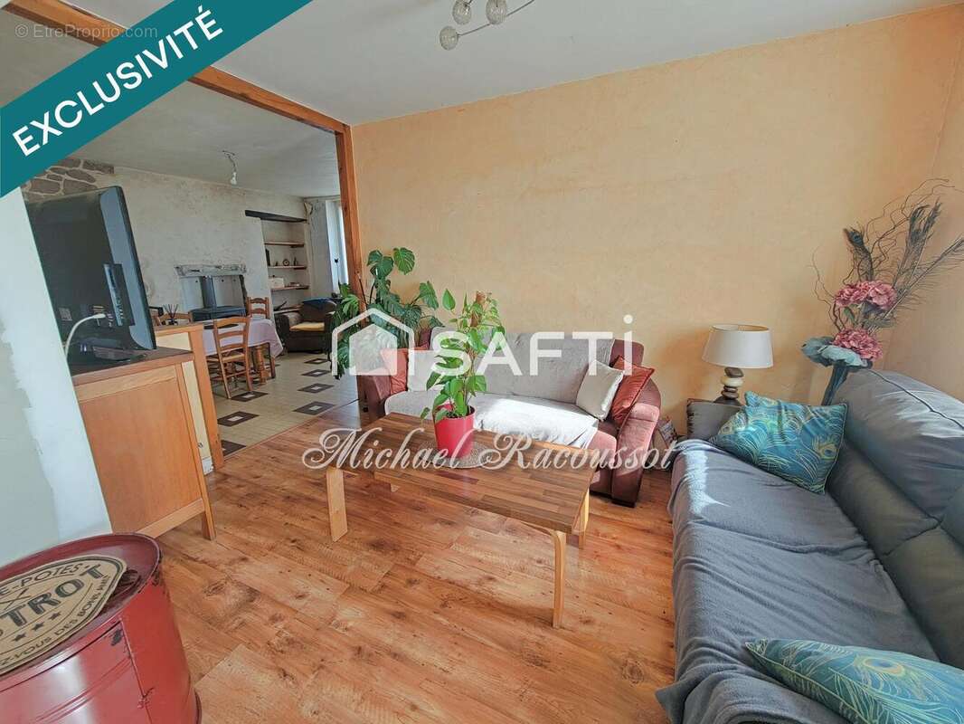 Photo 2 - Maison à TORCY