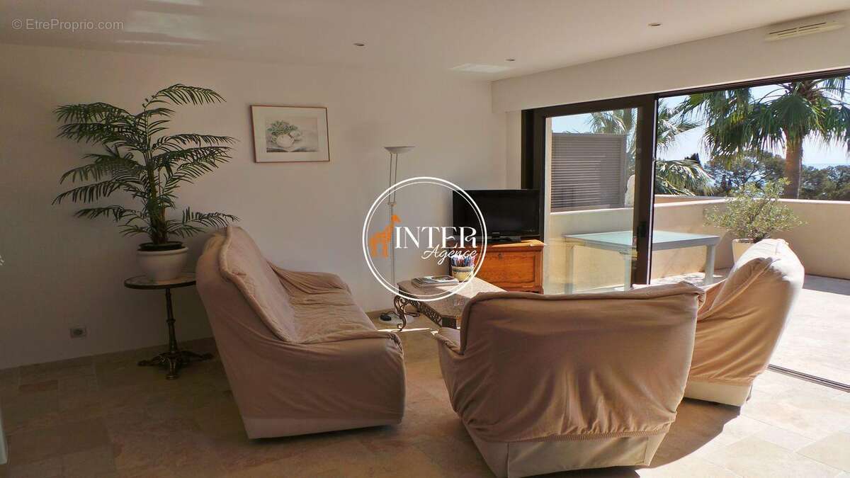 Appartement à LES ISSAMBRES