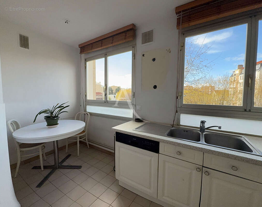 Appartement à ASNIERES-SUR-SEINE