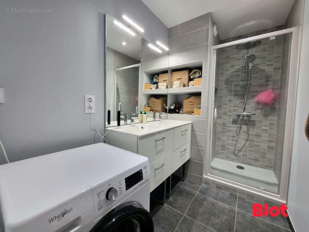 Appartement à MELESSE