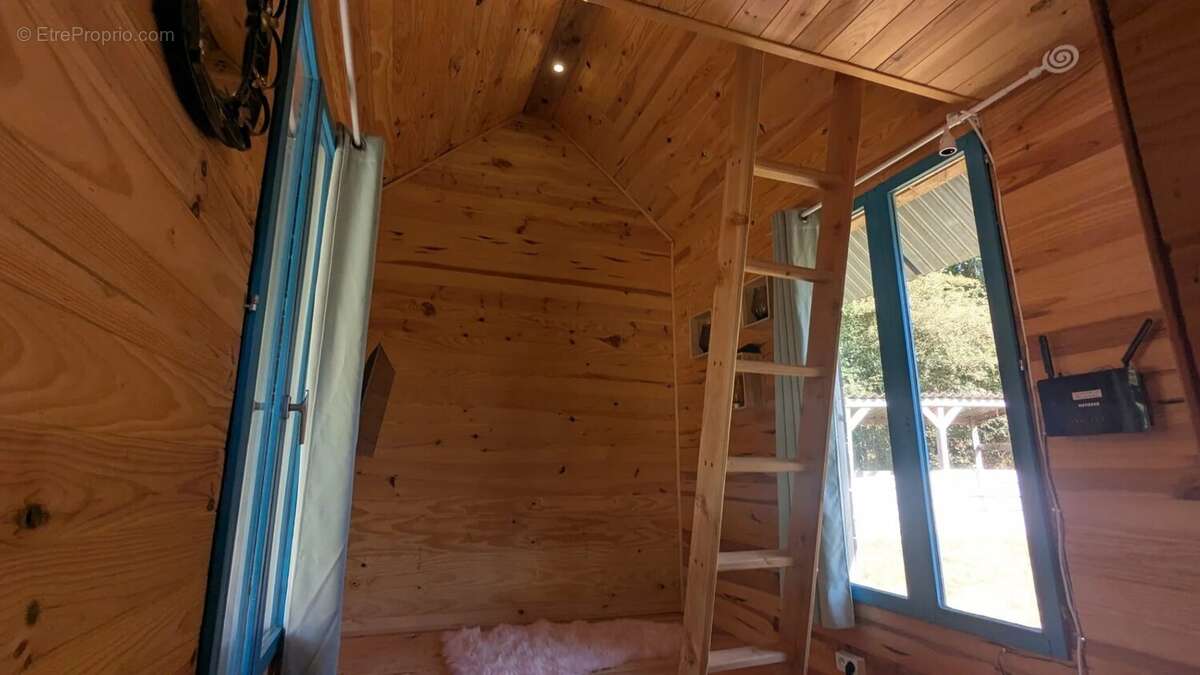 Maison à LUSSAC-LES-EGLISES