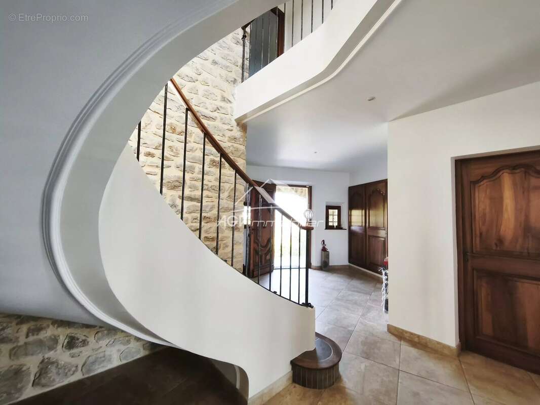 Maison à BOISSET-ET-GAUJAC