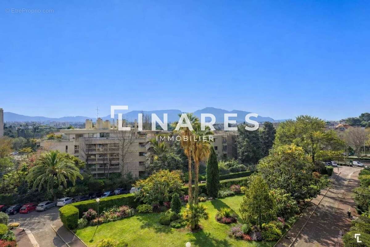 Appartement à MARSEILLE-8E