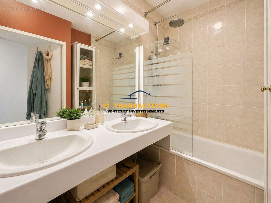 Appartement à LYON-8E