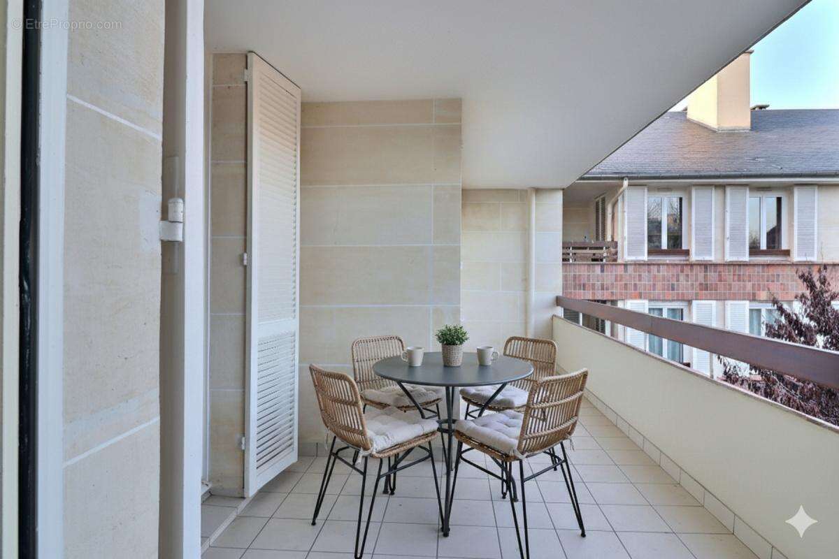 Appartement à LOUVECIENNES