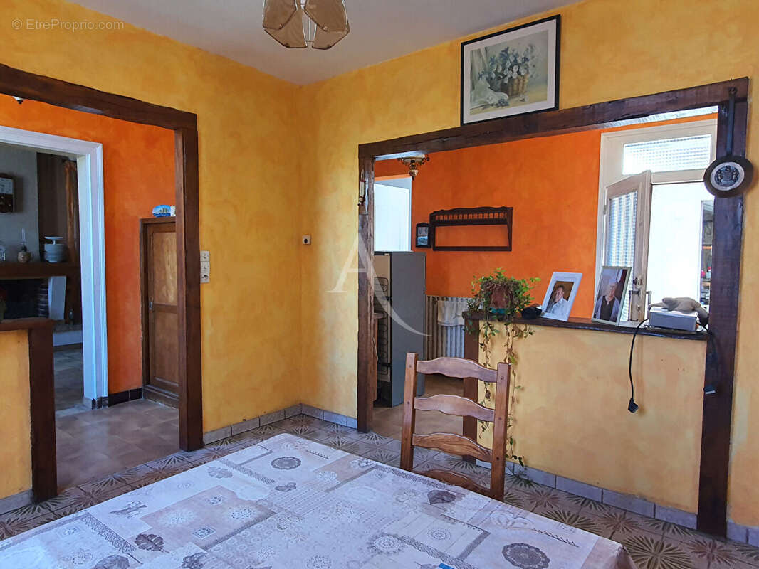 Maison à VILLENTROIS