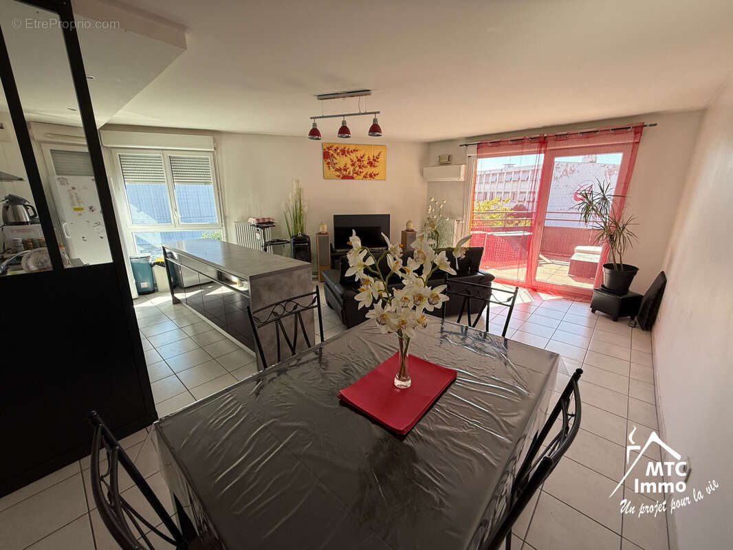 Appartement à BRON
