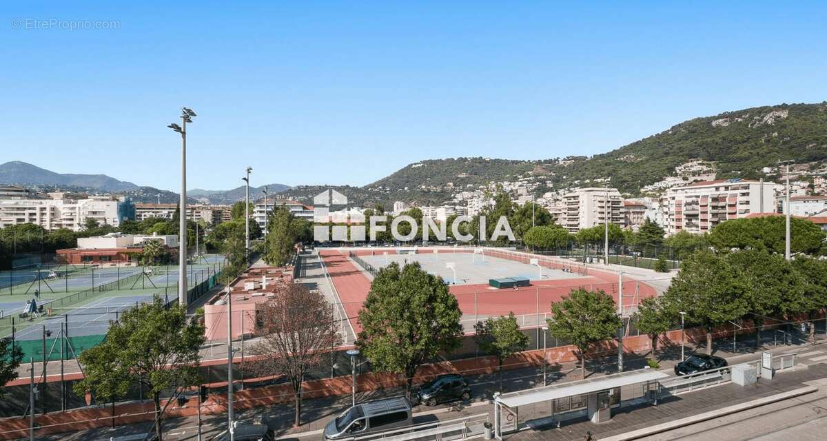 Nice Saint-Jean d'Angély –  Vauban - Superbe 2 pièces avec terrasse, parking et vue dégagée - photo 9