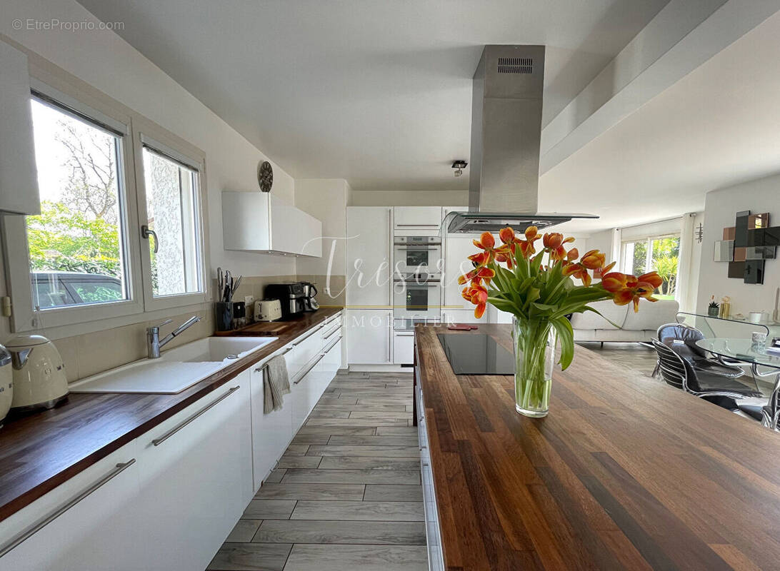 Maison à DIVONNE-LES-BAINS