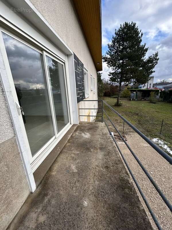 Appartement à SEMOY