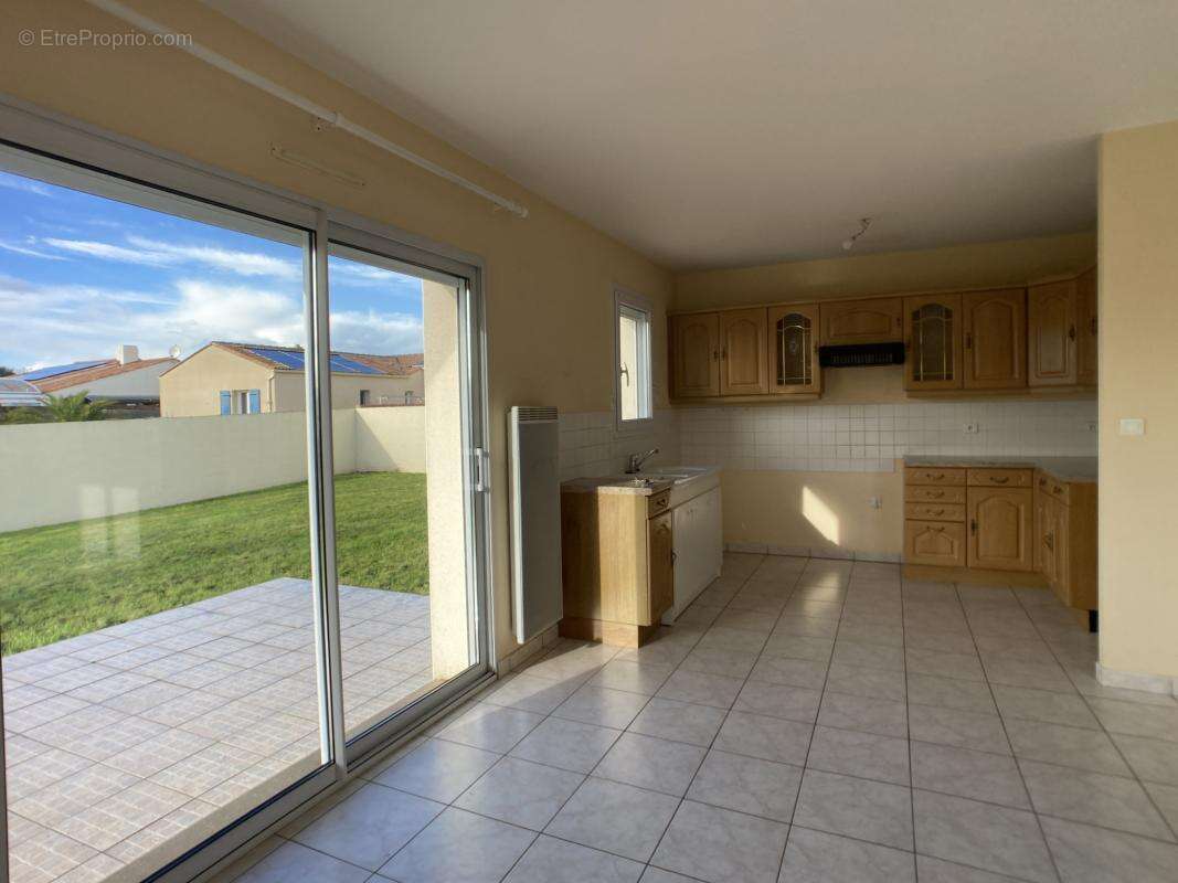 Maison à L&#039;AIGUILLON-SUR-VIE