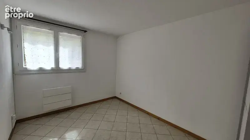 Allemond - local commercial avec garage - photo 4