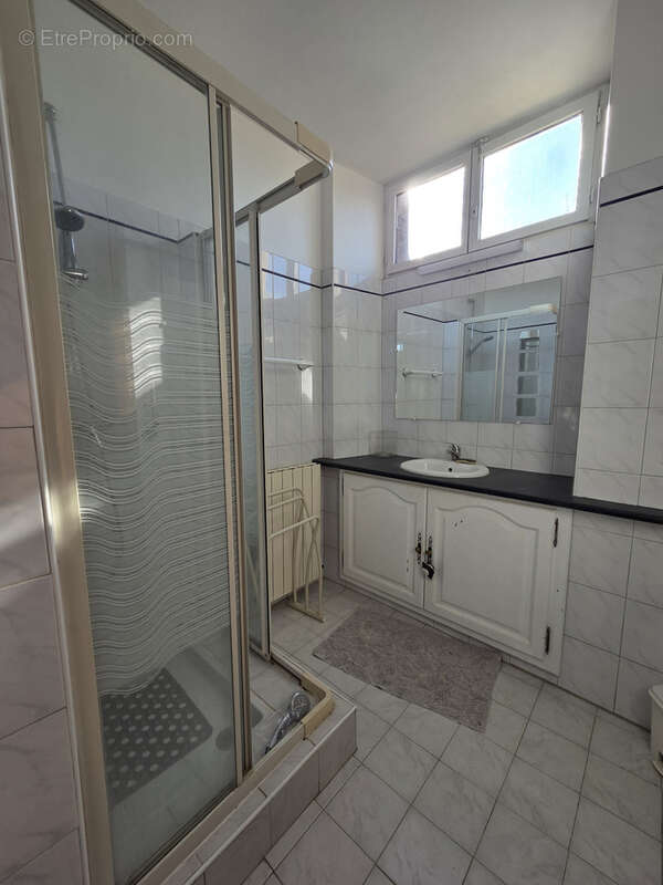 Ensemble immobilier dans le bourg du village - photo 14