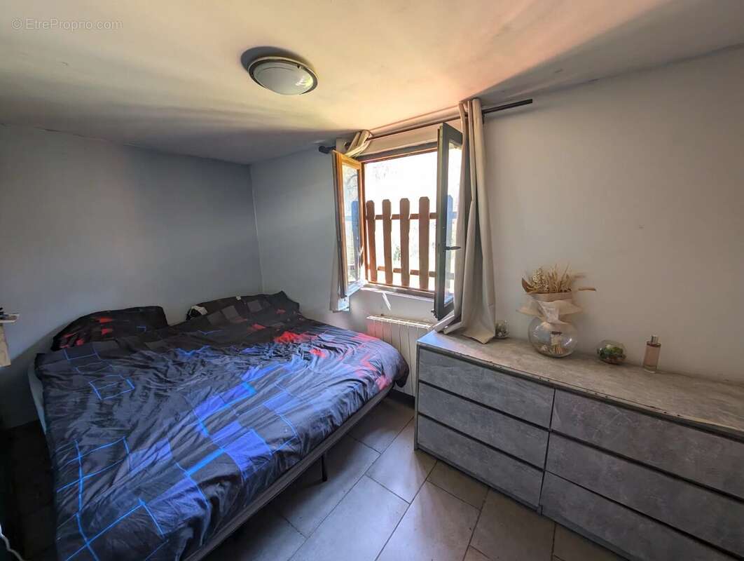 Appartement à PEILLON