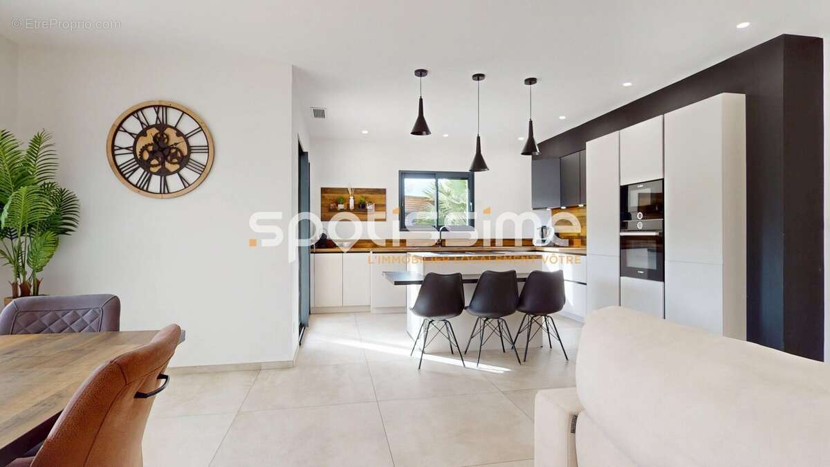 Maison à AGDE