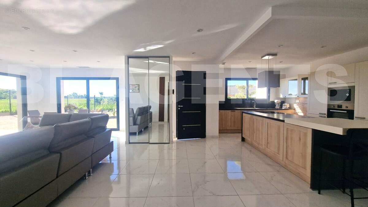 20250430_094748 - Maison à CASTELSARRASIN