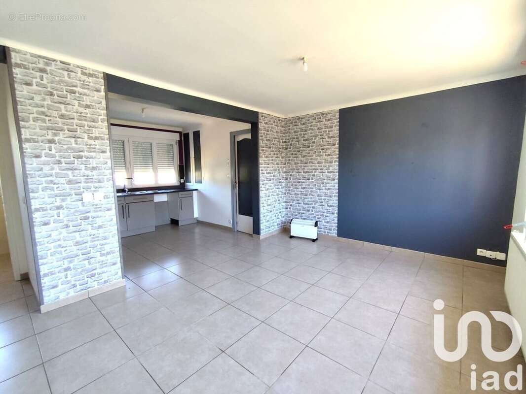 Photo 2 - Maison à LUISANT