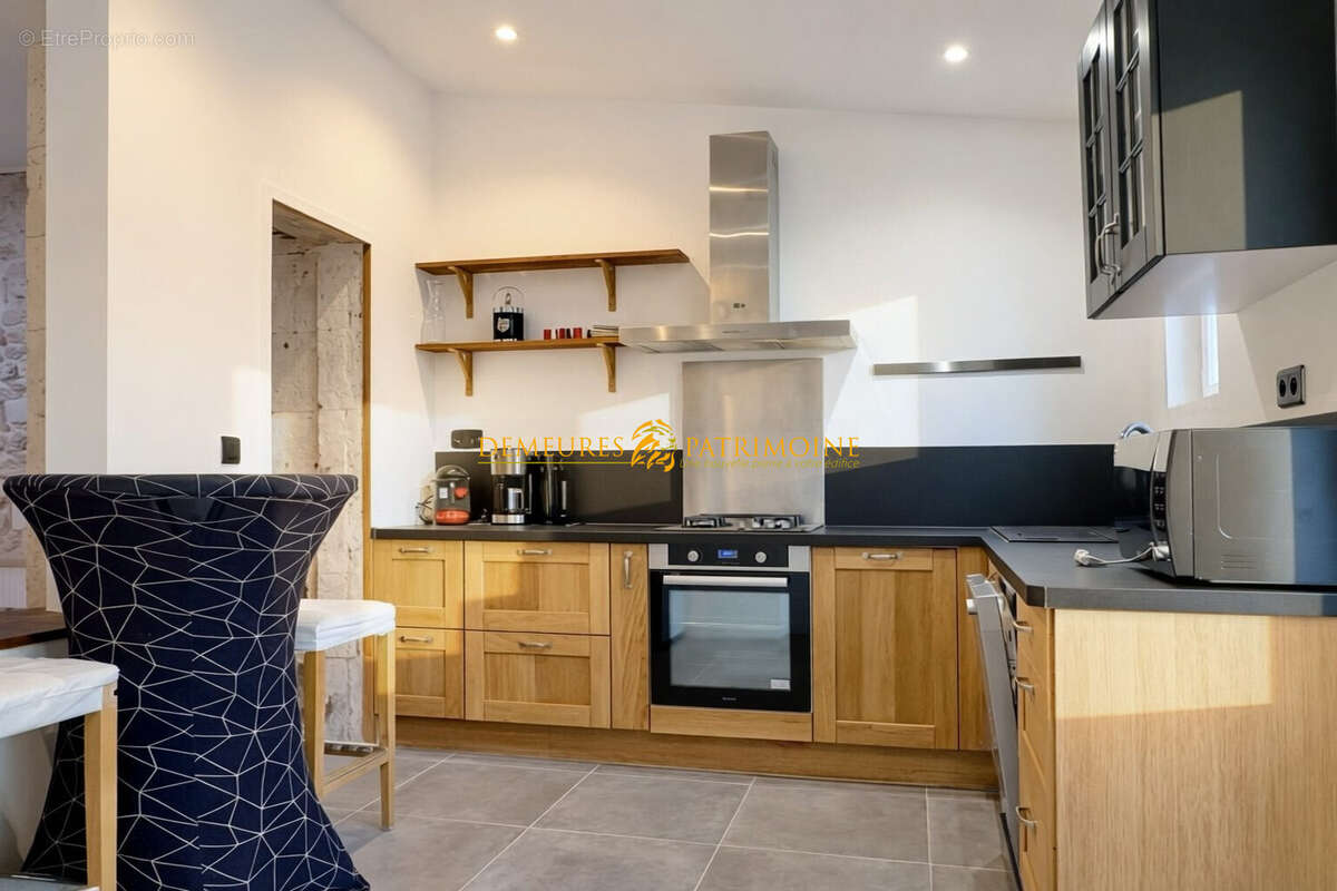 Maison à RUELLE-SUR-TOUVRE