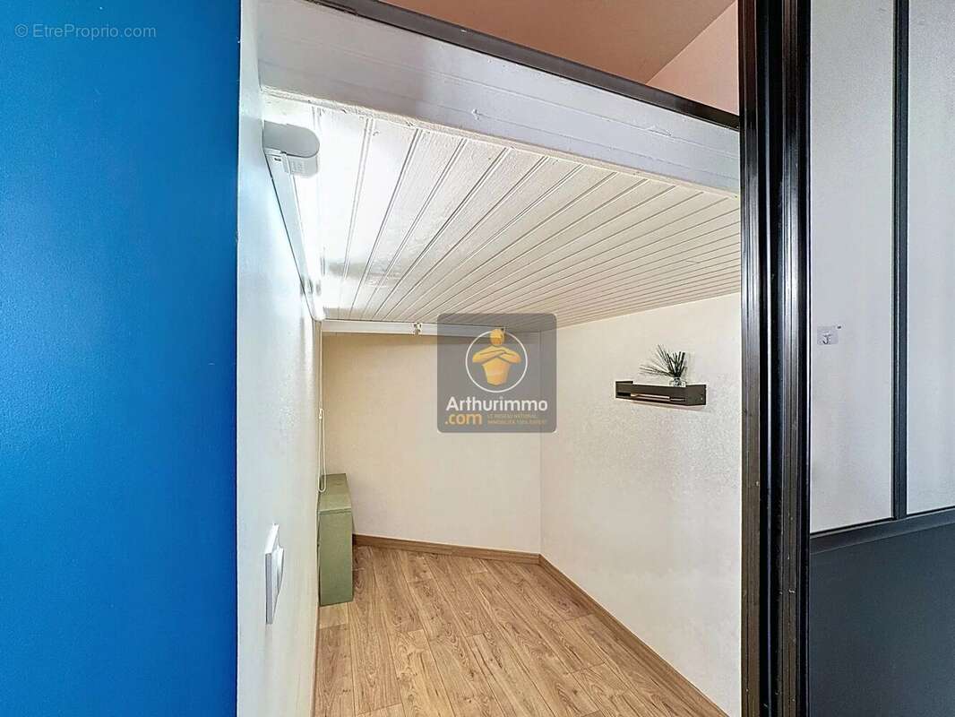 Appartement à SAINT-MAUR-DES-FOSSES