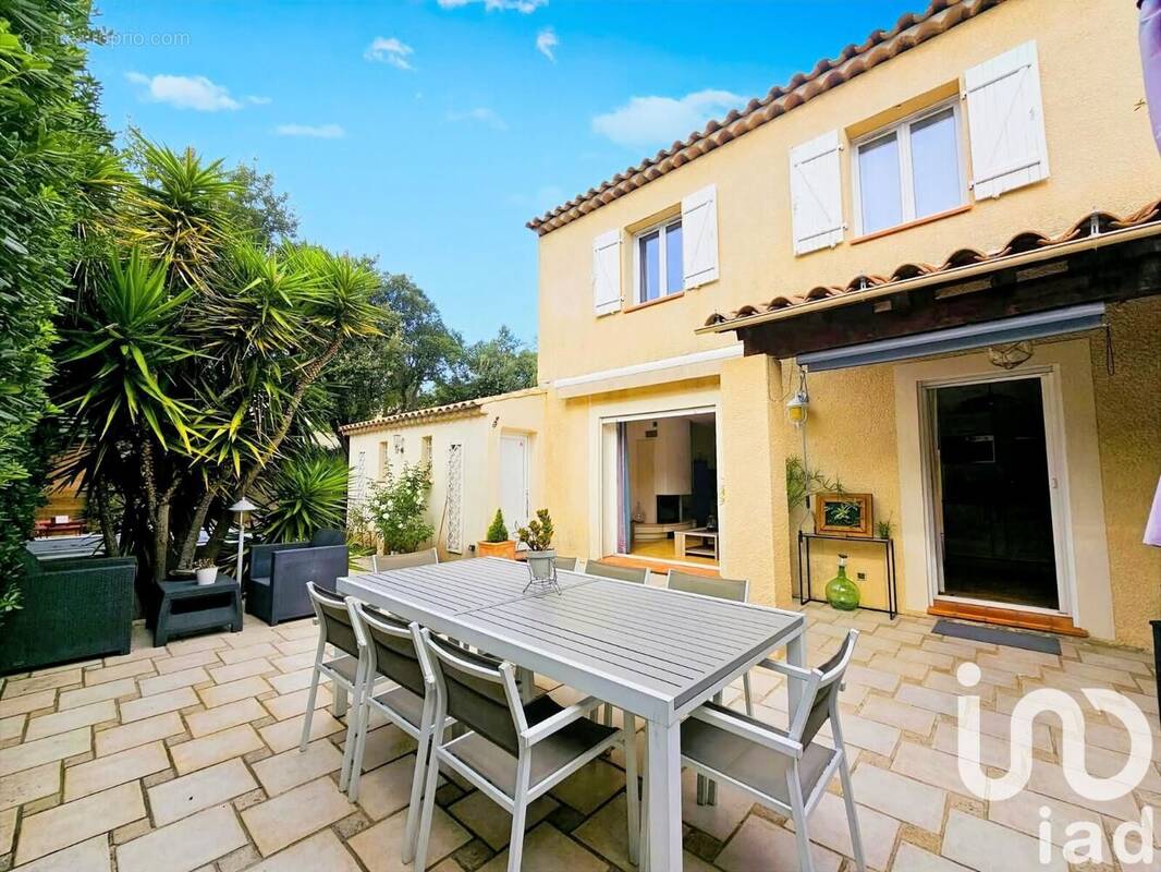 Photo 1 - Maison à FREJUS