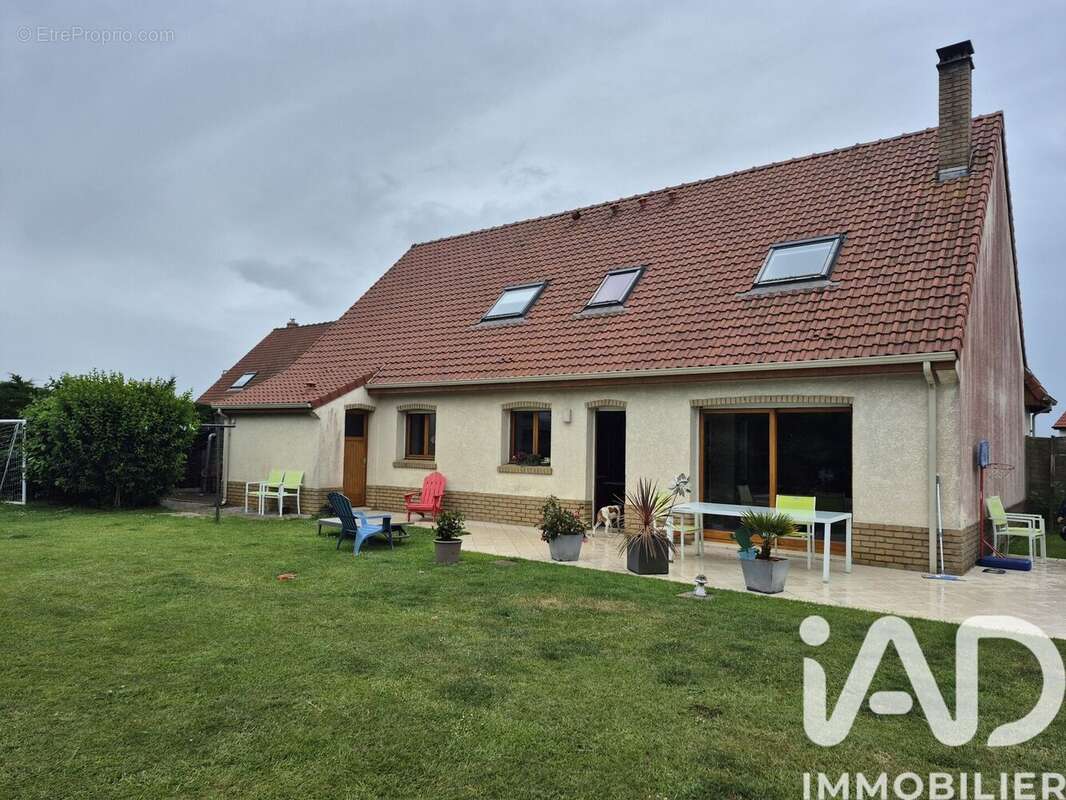 Photo 2 - Maison à LA CAPELLE-LES-BOULOGNE
