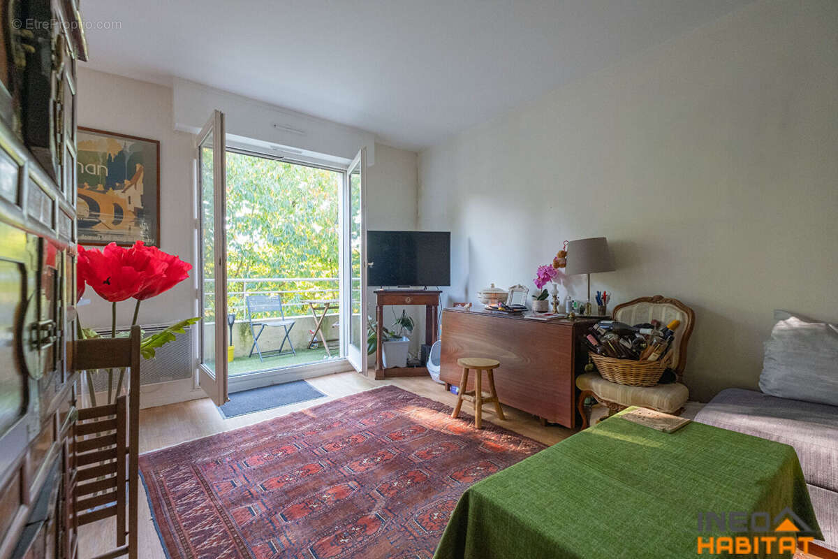 Appartement à MONTGERMONT