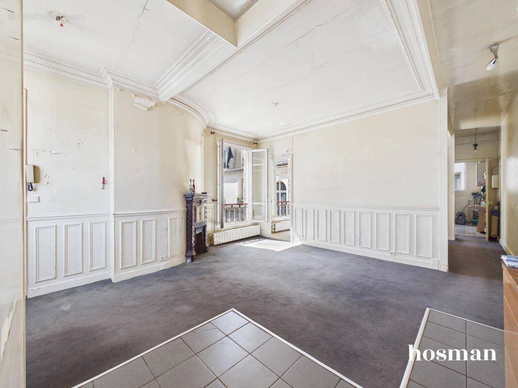 Appartement à PARIS-17E