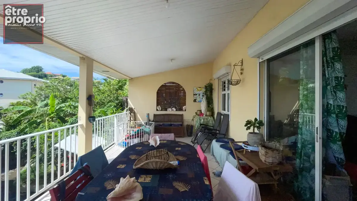 À Vendre : Villa Individuelle F5 (F4+Studio) avec vue mer aux Trois-Ilets (97229) - photo 7